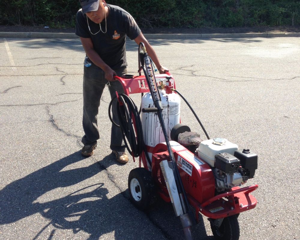 Crack Jet equipment in use