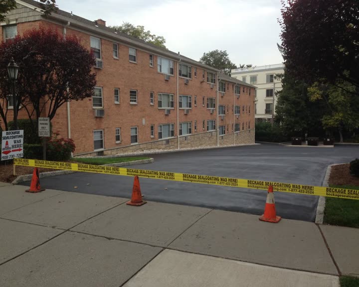 Beckage commercial paving completed project 12