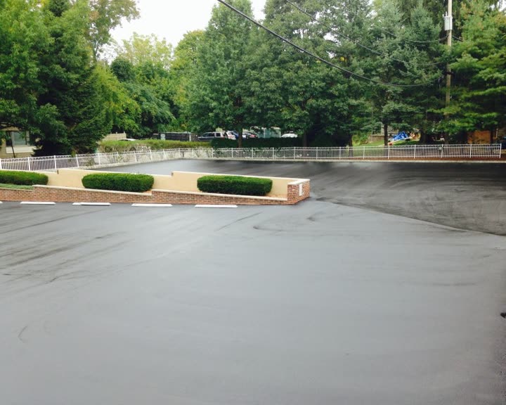 Beckage commercial paving completed project 17