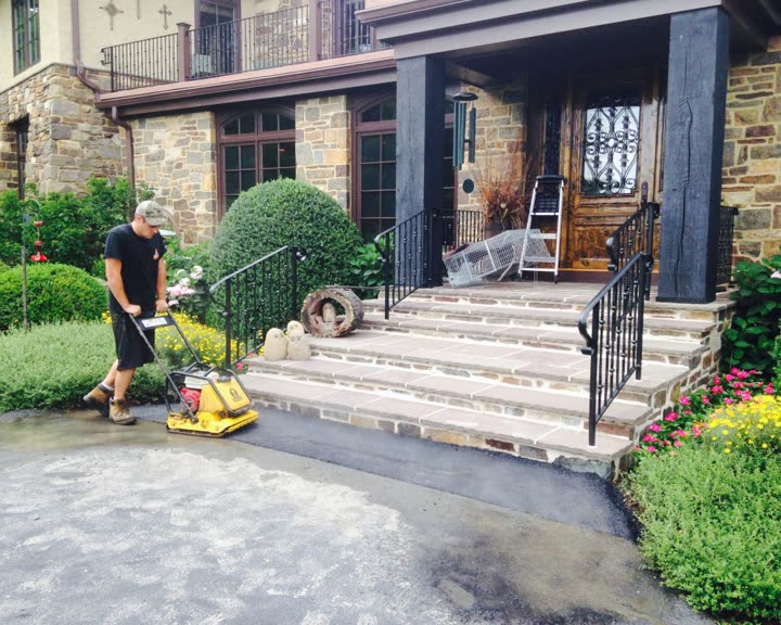 Residential Cut & Patch Driveway Repair - photo 1