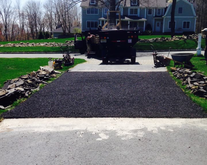 Residential Cut & Patch Driveway Repair - photo 31
