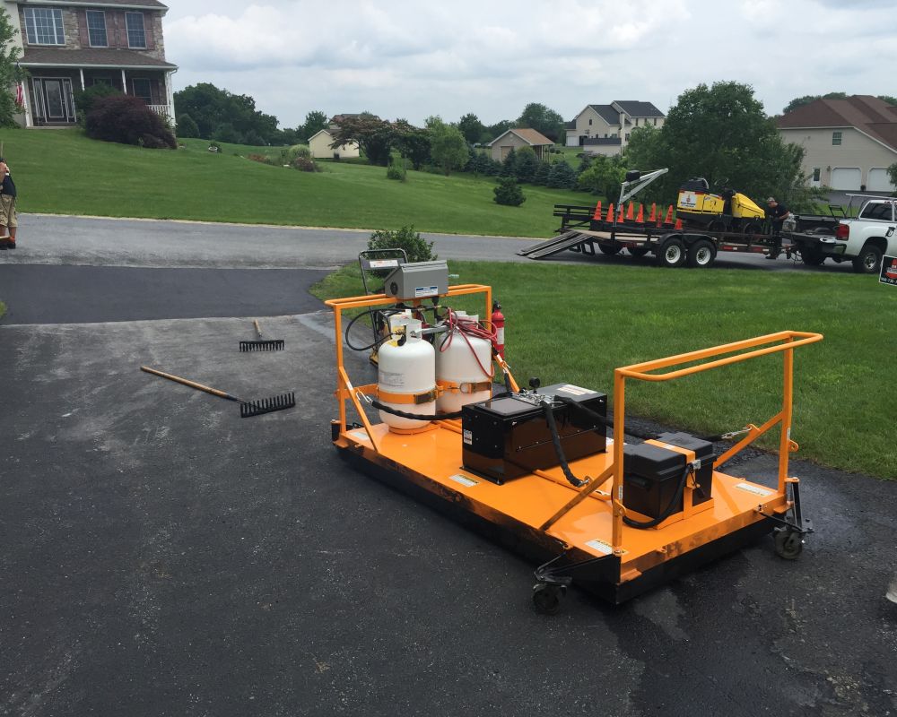 Residential Infrared Asphalt Repair - photo 9